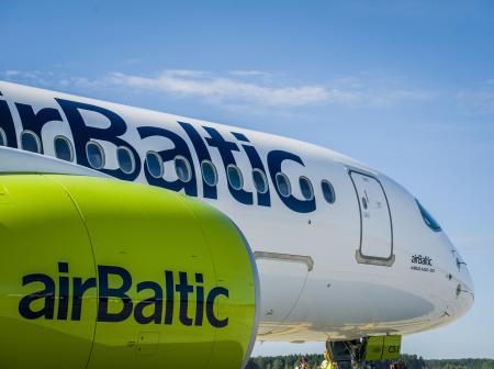 Air Balticin Airbus A220-300 -lentokone 