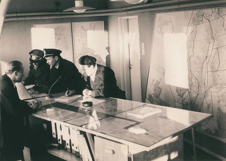 Briefing at Helsinki Aiport in 1960's