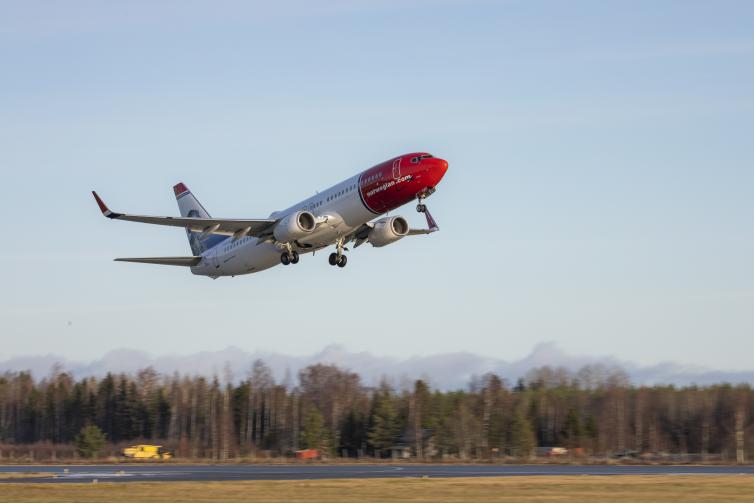 The flight from Vaasa to Helsinki taking off