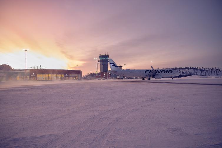 Ivalon lentoasema talvella. 