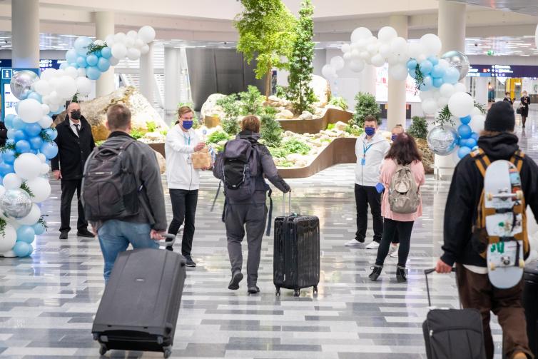 Helsinki-Vantaan lentoaseman terminaali 2:n tuloaula