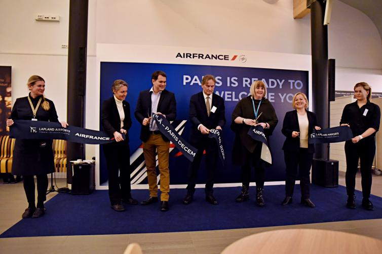 Air Francen ensilento Pariisista otettiin vastaan Kittilän lentoasemalla