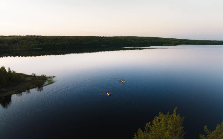 Järvimaisema Rovaniemellä kesällä