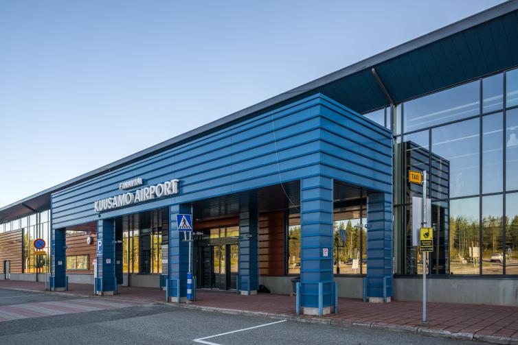 Kuusamo Airport terminal from the front