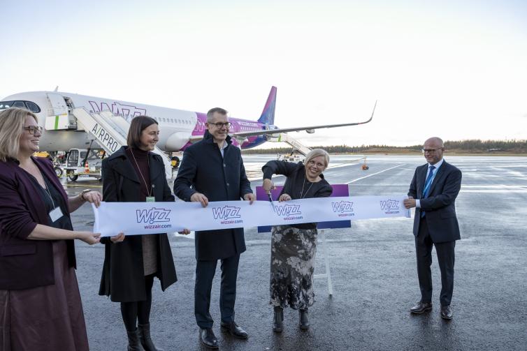 Ribbon-cutting ceremony at Turku Airport for Wizz Air's new route to Bukarest