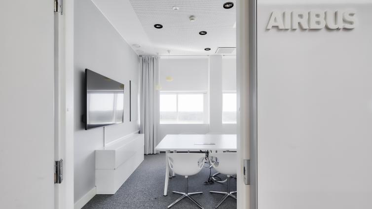 Kokoustila Airbus Pilotissa