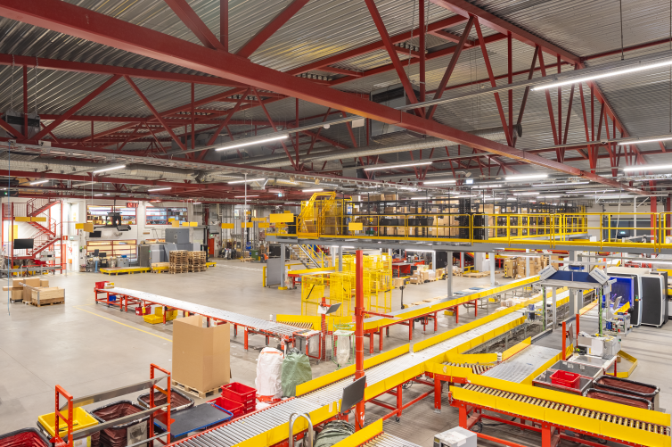 Logistiikkatila: Tullimiehentie 10