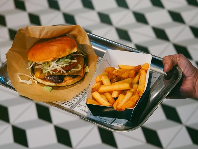 Dinner Districtin hampurilaisannos