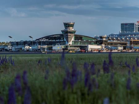 Helsinki Airport terminal from apron