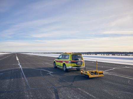 Runway friction measuring