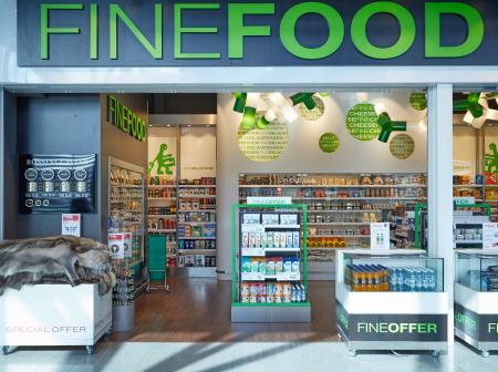 Fine food -myymälä edestäpäin kuvattuna