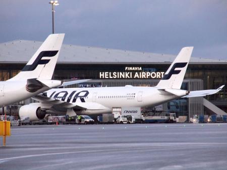 Finnairin koneet odottamassa. 