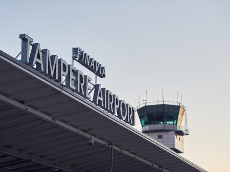 Tampere Airport -kyltti