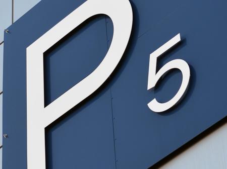 Large P5 sign at parking hall P5.