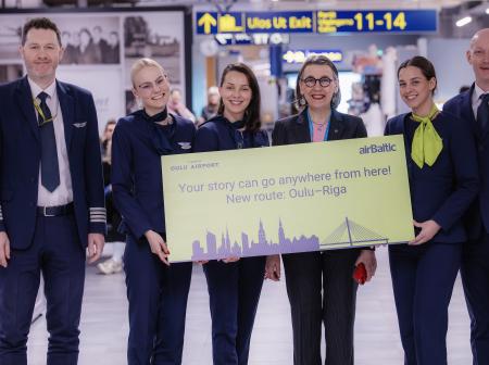 AirBalticin ensilento Oulusta Riiaan