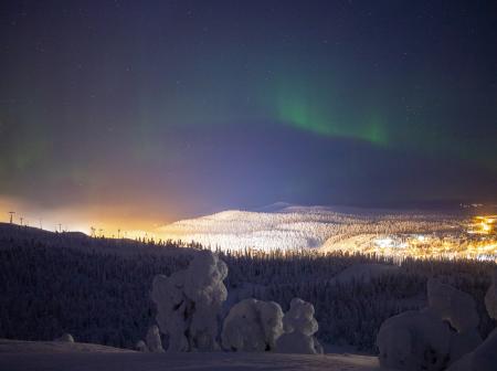 Kuva revontulista Kuusamossa