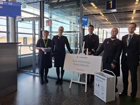 Finnairin ensilennon juhlallisuudet Turun lentoasemalla