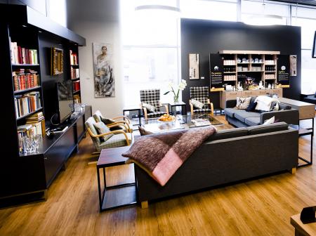 Kodikas lounge lentokentällä.