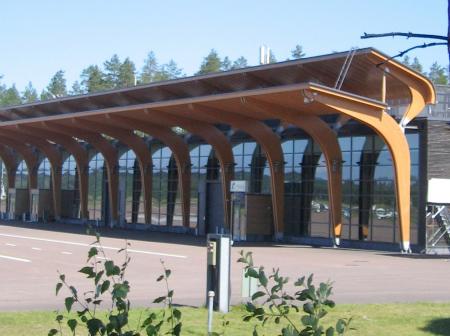 Jyväskylän lentoaseman terminaalirakennus.