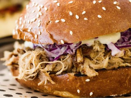 Lähikuva harmpurilaisesta.