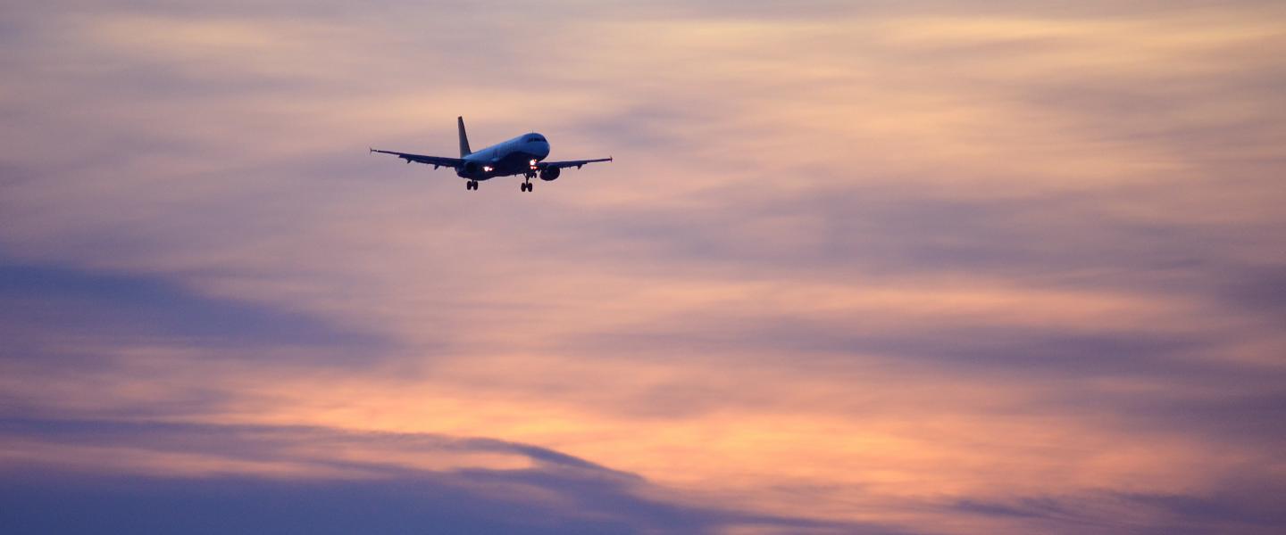 Airplane_landing