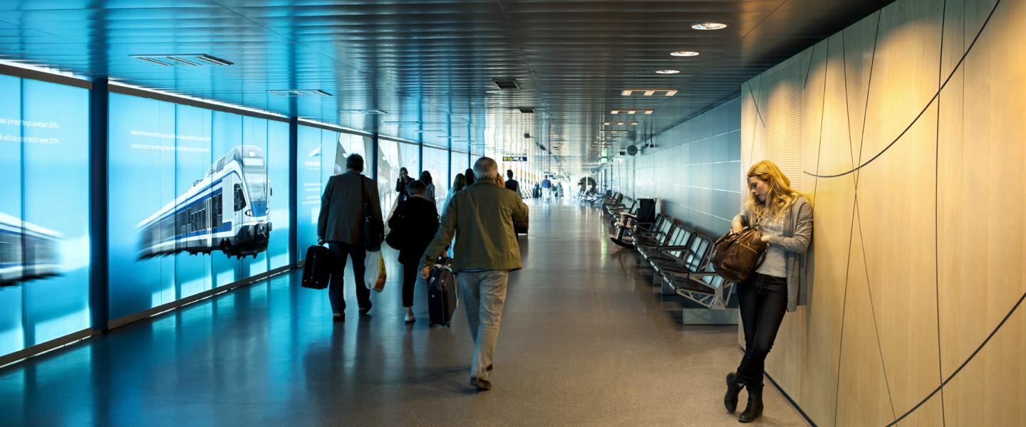 Uusi yhteys Helsinki-Vantaan juna-asemalta terminaaliin 2 avautuu 2021 –  Finavian haaveissa myös nopeampi lentorata | Finavia