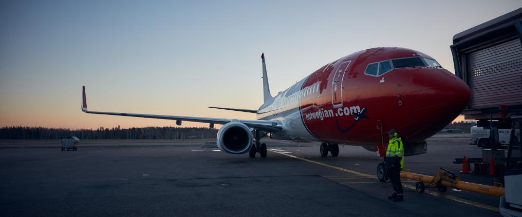 Norwegianin Helsinki-Gdansk reitin avausta juhlittiin kirpeässä aamusäässä