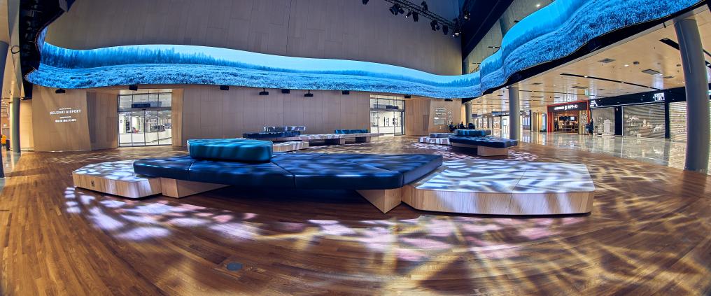 Aukio talvisissa väreissä.