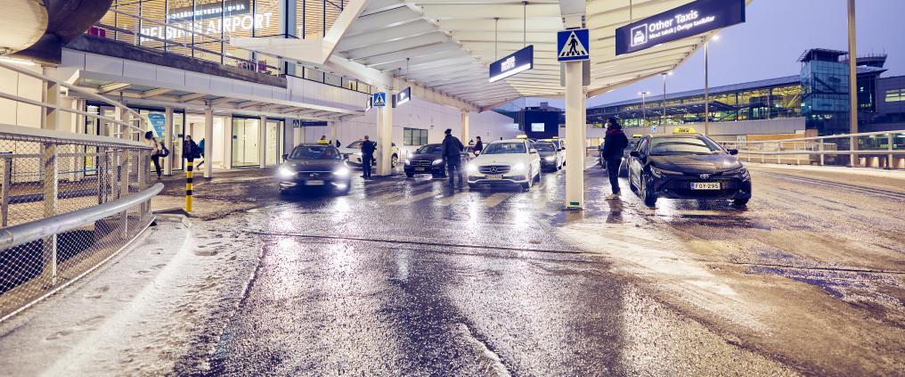 Helsinki-Vantaan lentoaseman taksiasema