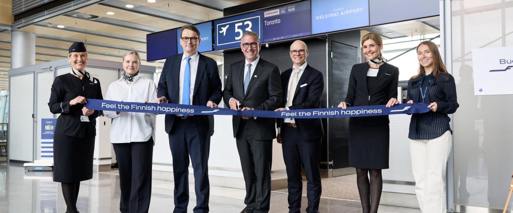 Finnairin Toronton reitin avajaiset Helsinki-Vantaalla