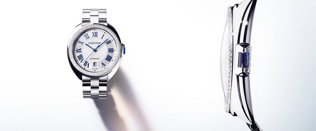 Cartier rannekello edestä ja sivusta.