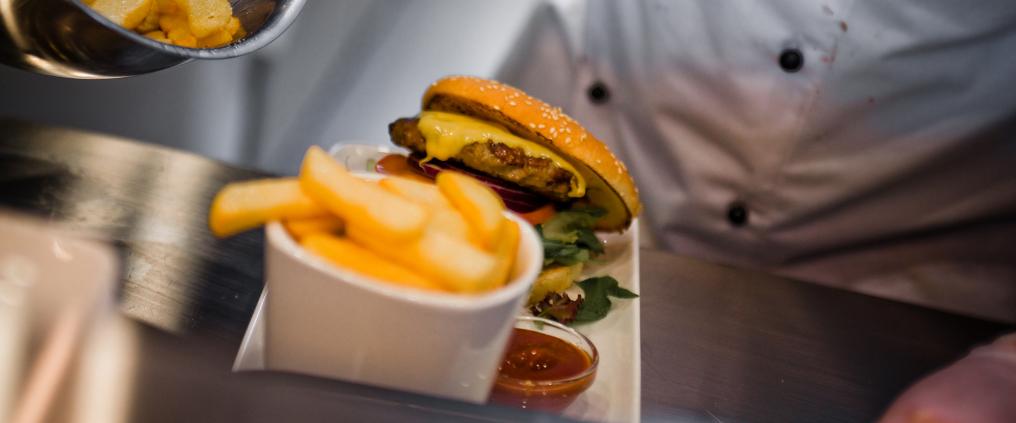 Hampurilainen ja raskalaiset.