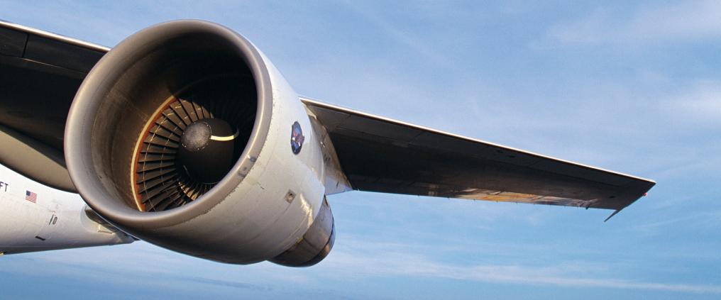 Lentokoneen suihkumoottori.