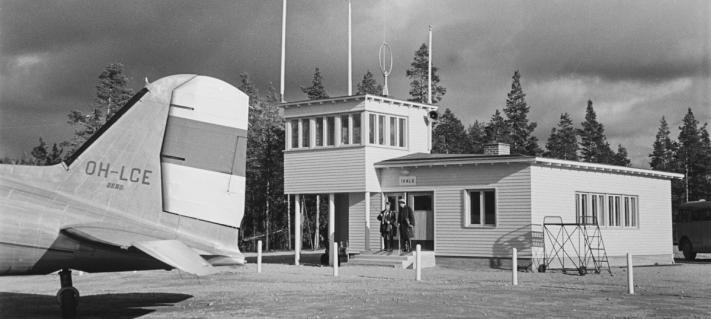 Ivalon lentoasema vuonna 1956.