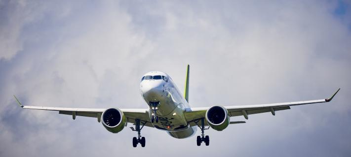 Air Baltic lentokone taivaalla