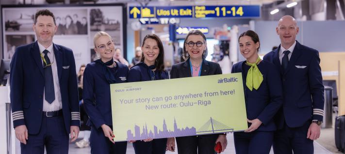 AirBalticin ensilento Oulusta Riiaan